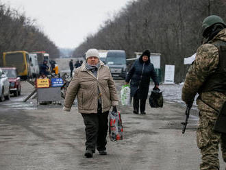 Prímerie na východe Ukrajiny sa nedodržiava, zahynul ukrajinský vojak