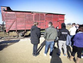 Poprad si pamätá na prvý transport do Auschwitzu: Memento, na ktoré sa nesmie zabudnúť