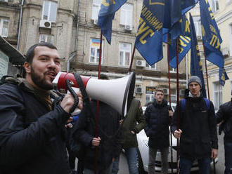 Boj proti korupcii na Ukrajine vraj sťažujú politici