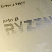 AMD Ryzen 3 3200G zbaven heatspreaderu a vyfocen