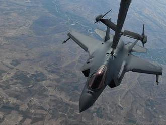 Americké stíhačky F-35A poprvé nasazeny v boji. Bombardovaly Islámský stát