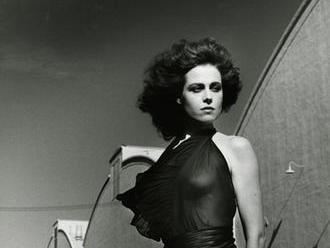 Helmut Newton in Dialogue / Fashion and Fictions