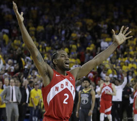 NBA: TORONTO PRVÝM KANADSKÝM ŠAMPIÓNOM V NBA