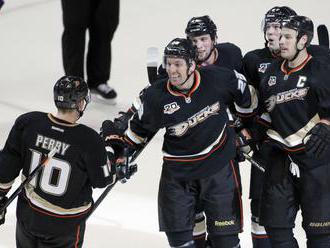 NHL: Anaheim vykúpil zo zmluvy Perryho