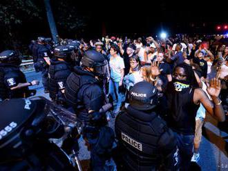 Pri študentských protestoch v Hondurase utrpeli zranenia piati ľudia