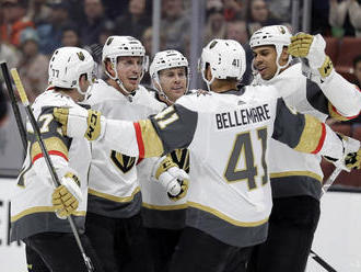 NHL: Golden Knights vymenili Haulu do Caroliny