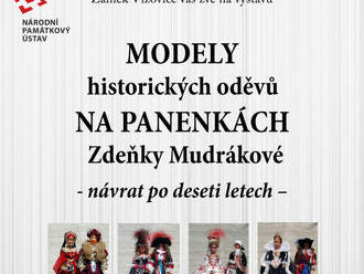 Modely historických šatů na panenkách - Zámek Vizovice