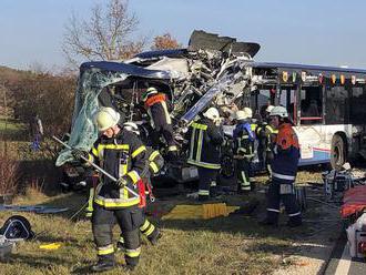 V Soči sa zrazili dva autobusy s turistami, 26 zranených