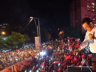 Dostal Erdogan súpera? Turecká demokracia sa nadýchla