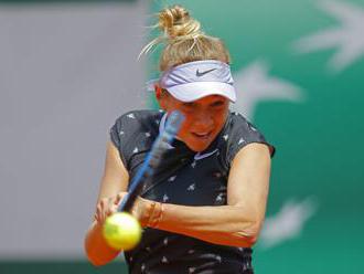 Halepová neobháji titul z Roland Garros, vo štvrťfinále ju vyradila len 17-ročná Anisimovová