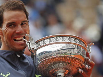 Foto: Nadal 12. triumfom na Roland Garros prepísal históriu, vo finále mu Thiem zobral iba set