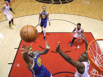 Video: Warriors vydreli triumf v Toronte a finálová séria NBA bude pokračovať šiestym zápasom