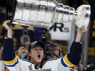 Triple Gold Cup sa po finále NHL rozrástol, ziskom Stanley Cupu „vstúpil“ Bouwmeester