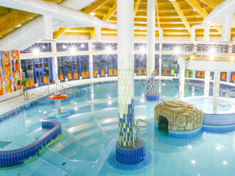 Wellness Hotel Patince **** s neobmedzeným termálnym wellness a kúpaliskom.