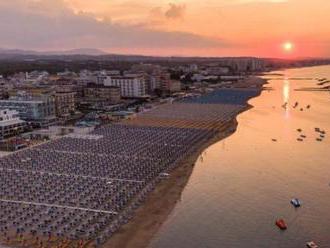 Taliansko pri Rimini na 6 či 8 dní: Hotel Leonardo len 180 m od pláže + raňajky.