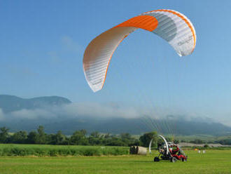 Jedinečný pocit adrenalínu - tandemový motorový paragliding okolo Liptovskej Mary s videozáznamom.