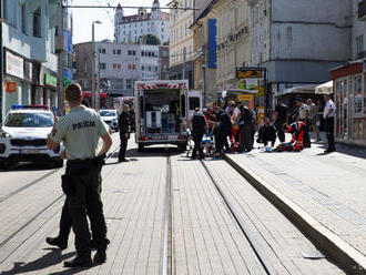 Polícia chce, aby sa voči útočníkovi na Obchodnej zastavilo stíhanie