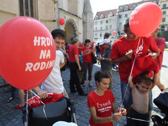 FOTO: Pochod Hrdí na rodinu ukazuje radosť z rodiny