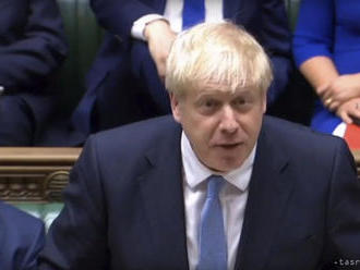 Johnson vyzval EÚ, aby prehodnotila postoj k brexitu