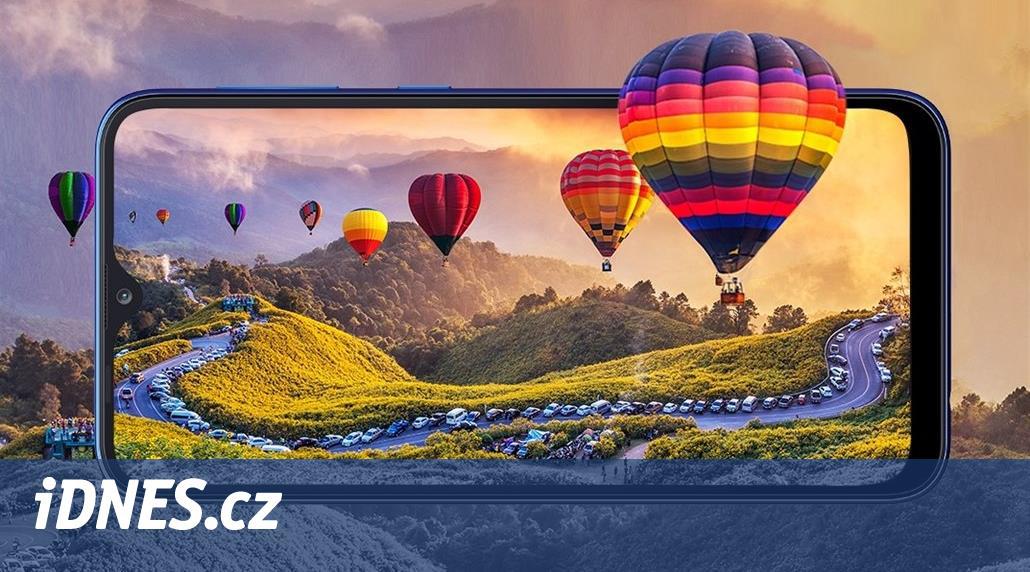 Nejlevnější nový Samsung už koupíte v Česku. Prodej nebyl jistý