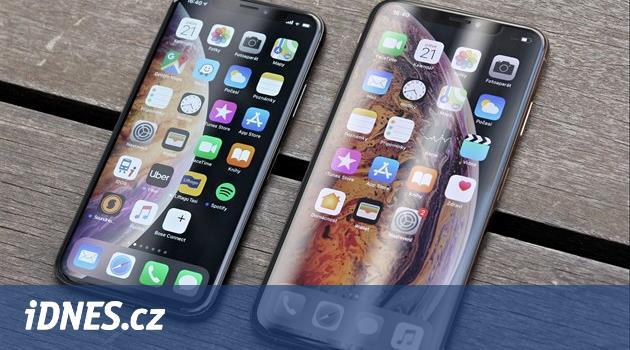 Za rok dostanou iPhony nejnovější technologii. Apple proto koupil firmu