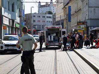 Polícia navrhla, aby sa voči útočníkovi na Obchodnej ulici zastavilo stíhanie