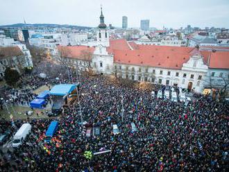 Oslavy majú byť nadstranícke. Zbytočný konflikt, reagujú strany na Matoviča