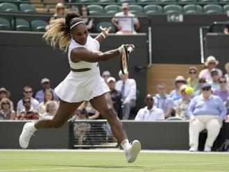 Serena Williamsová poškodila na Wimbledone tréningový kurt, musí zaplatiť pokutu