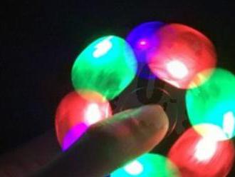 LED fidget spinner k odbúravaniu stresu a krelaxácii. Doprava zdarma.