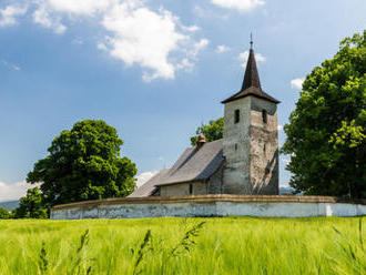 Vstup do Múzea baníctva a hutníctva Maša, Baníckeho domu Vyšná Boca či do Gotického kostola Ludrová.