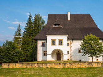 Rodinný vstup alebo vstup pre jednotlivcov do Múzea liptovskej dediny Pribylina.