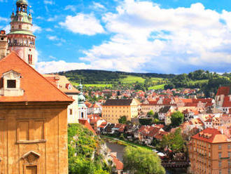 Južné Čechy: Hotel Zlatý Kříž *** 20 km od Českého Krumlova + polpenzia a víno.