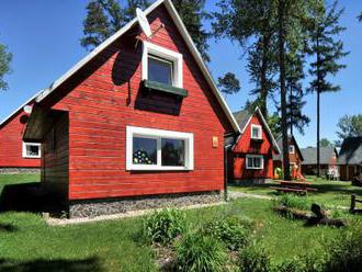 Pobyt pod Tatrami kúsok od Popradu v Chatách Tatry Holiday Resort v krásnom rekreačnom areáli.