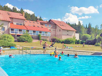 Stredné Čechy v obľúbenom hoteli s all inclusive alebo polpenziou + variant s wellness.