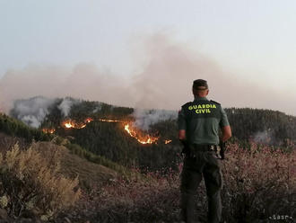 Grécko požiadalo EÚ o pomoc pri hasení lesných požiarov