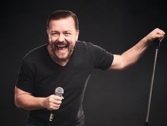 Ricky Gervais rozbije mýty o nadpřirozenu. Se stand-upem poprvé vystoupí v Praze