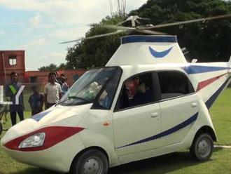 Chudý Ind si doma předělal nejlevnější auto světa na helikoptéru