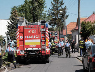 Pre búrky zasahovalo vyše 350 hasičov, odstraňovali najmä popadané stromy