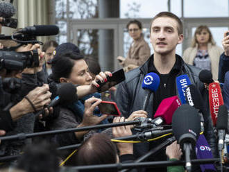 Ruský soud zrušil trest vězení herci Ustinovovi