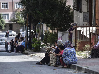 Zemetrasenie v Istanbule zranilo osem ľudí a poškodilo budovy