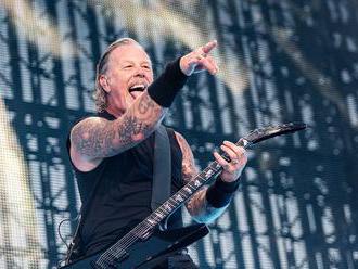 Metallica ruší turné v Austrálii, frontman Hetfield jde na odvykací kúru