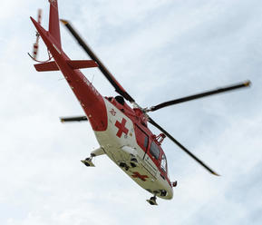 Horskí záchranári pomáhali po poranení hlavy aj uštipnutí hadom: Zasahoval vrtuľník