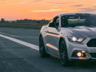 Ford Mustang GT Roush 560 HP je pripravená v plnej poľnej a čaká na svojho vyvoleného piráta ciest.