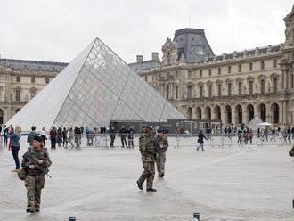 Louvre zostal pre štrajk odborárov zavretý