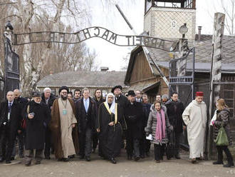 Moslimskí lídri navštívili Auschwitz pred výročím oslobodenia