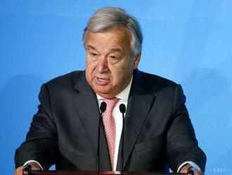 Guterres v Davose: Svet prehráva boj so zmenou klímy