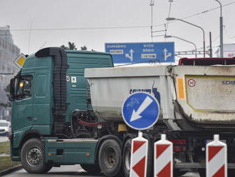 Premiér odmietol vypnutie mýta. Rokovať bude, keď sa skončia blokády