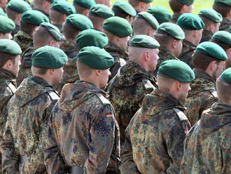 Viac ako 500 vojakov Bundeswehru podozrievajú z pravicového extrémizmu