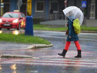 Zamračené počasie bude pokračovať aj vo štvrtok