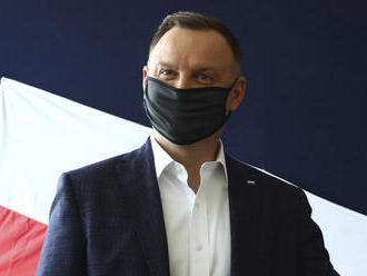 Prezident Duda sa cíti lepšie. Poľsko hlási 10.241 nových prípadov